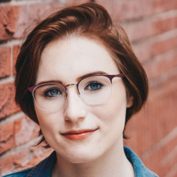 riley mccarthy - headshot